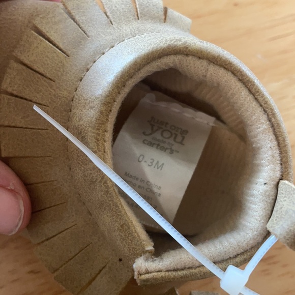 CARTERS INFANTS MOCCASINS - Picture 5 of 5